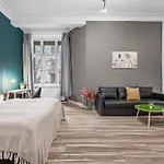 33 K Next To Alexanderplatz, 4 With Bathroom & Guest Toilet * Berlin