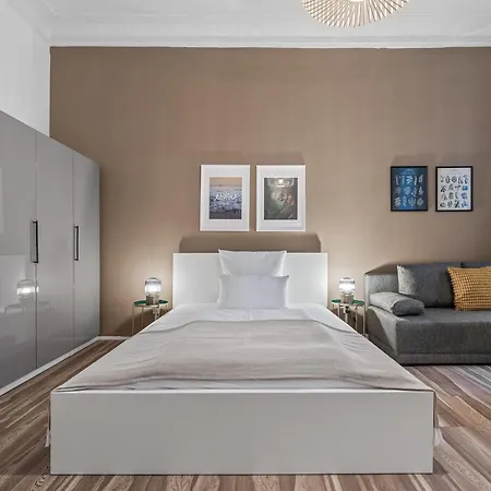 33 K Next To Alexanderplatz, 4 With Bathroom & Guest Toilet *