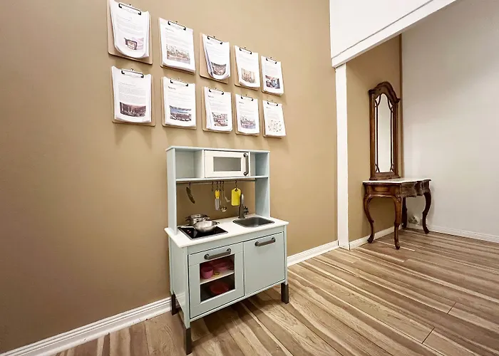 33 K Next To Alexanderplatz, 4 With Bathroom & Guest Toilet *