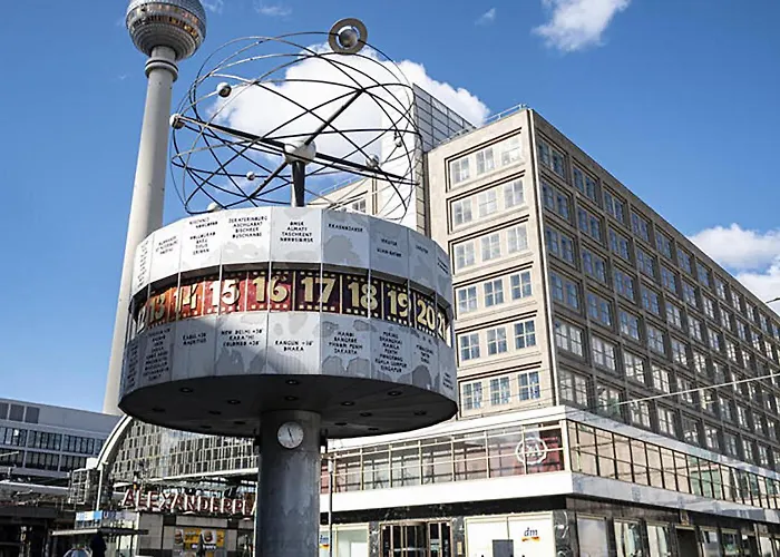 33 K Next To Alexanderplatz, 4 With Bathroom & Guest Toilet Berlin