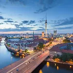 33 K Next To Alexanderplatz, 4 With Bathroom & Guest Toilet Apartman