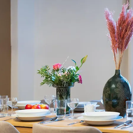 33 K Next To Alexanderplatz, 4 With Bathroom & Guest Toilet Apartman