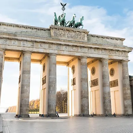33 K Next To Alexanderplatz, 4 With Bathroom & Guest Toilet * Berlin