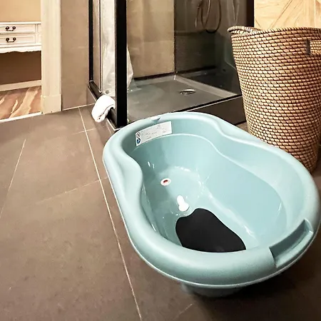 Apartmán 33 K Next To Alexanderplatz, 4 With Bathroom & Guest Toilet *