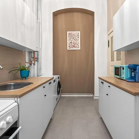 33 K Next To Alexanderplatz, 4 With Bathroom & Guest Toilet Appartamento