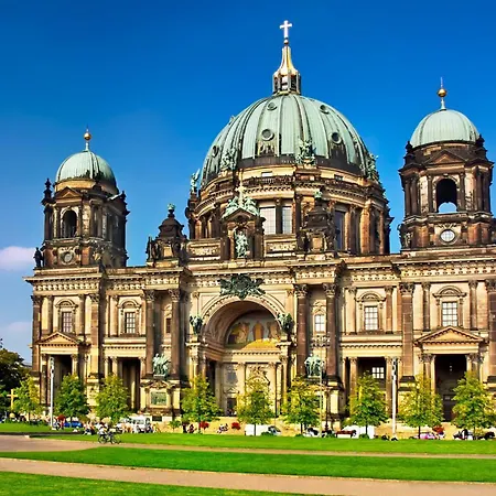 33 K Next To Alexanderplatz, 4 With Bathroom & Guest Toilet *